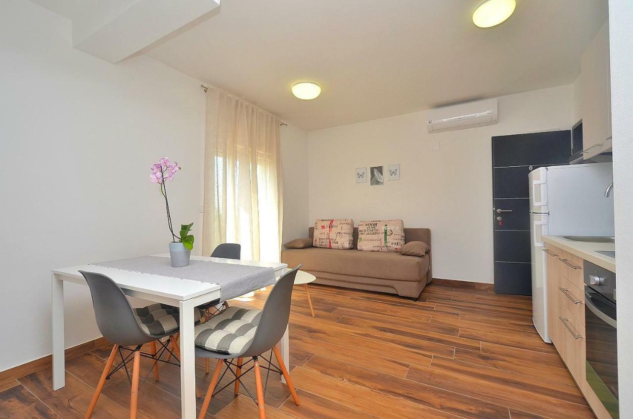 Stella Apartments Новиград Экстерьер фото