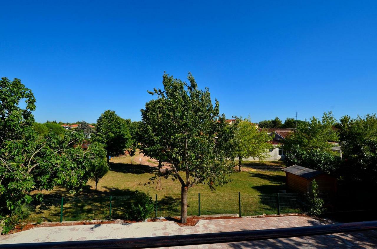 Stella Apartments Новиград Экстерьер фото