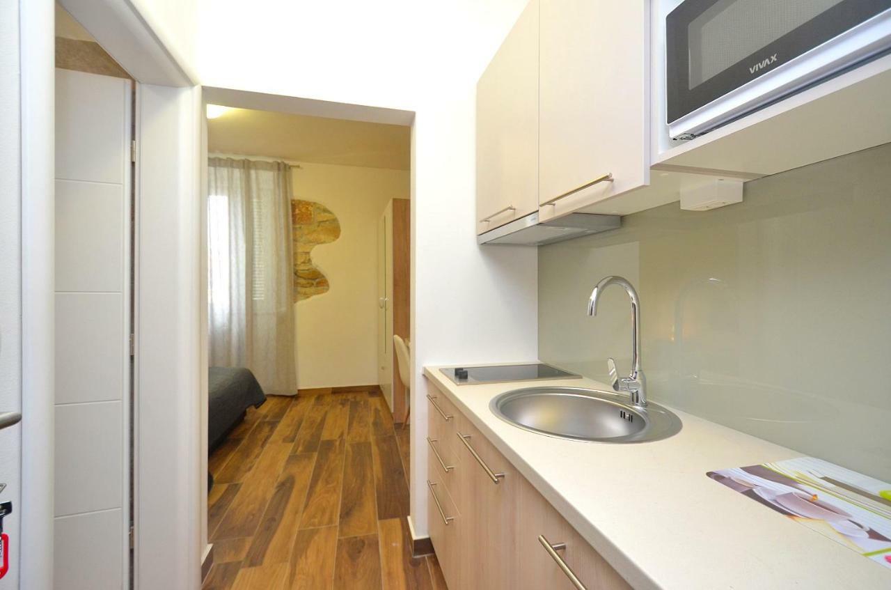 Stella Apartments Новиград Экстерьер фото